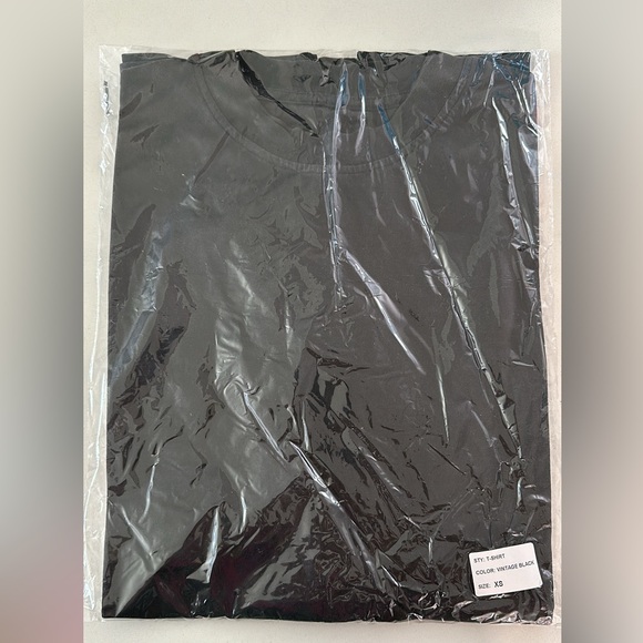 RUE PORTER- NWT -Mens Vintage Black T-Shirt - Picture 9 of 11